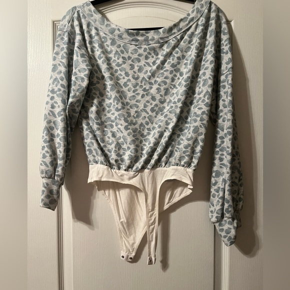 Blue cheetah print body suit - Picture 3 of 3